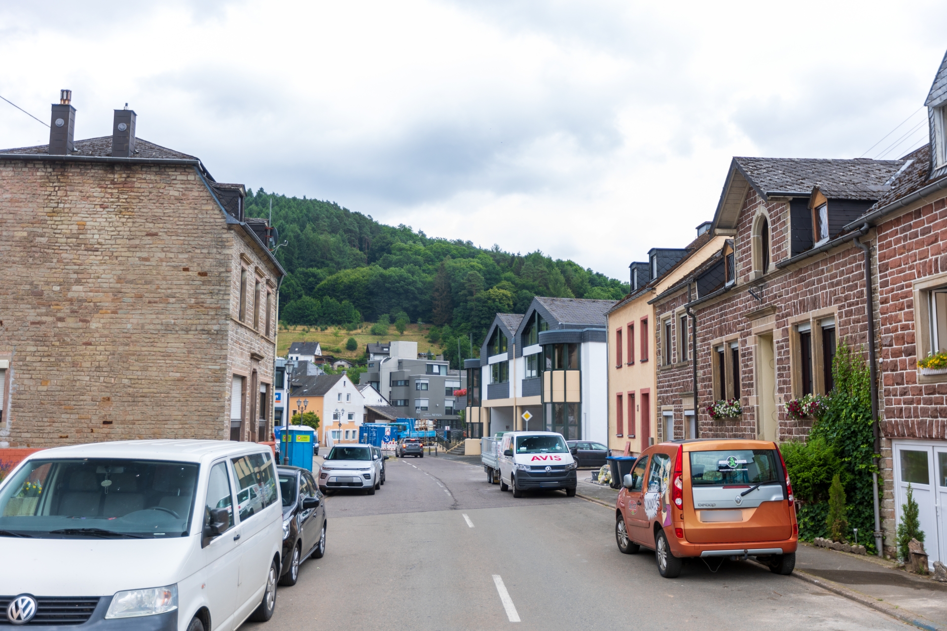 Ortsdurchfahrt Kordel ein Jahr nach dem Hochwasser